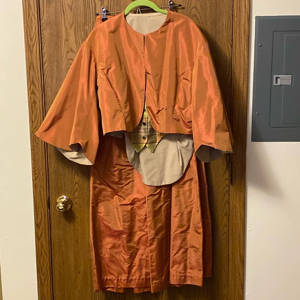 1800s Replica Top and Skirt. Never used. Size 16. Includes sleeve cuffs.